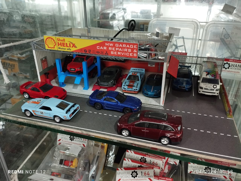 Miniature Works Shell Garage (Cars & Accessories not included ...