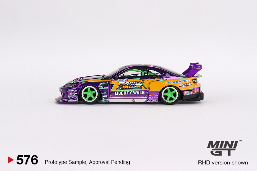 Mini GT 576 Nissan S15 SILVIA LB-Super Silhouette #555 2022