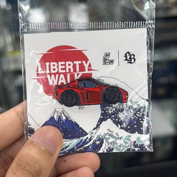 Leen Customs X LBWK Pin Badge Ferrari Testarossa Red - Collectors Qube