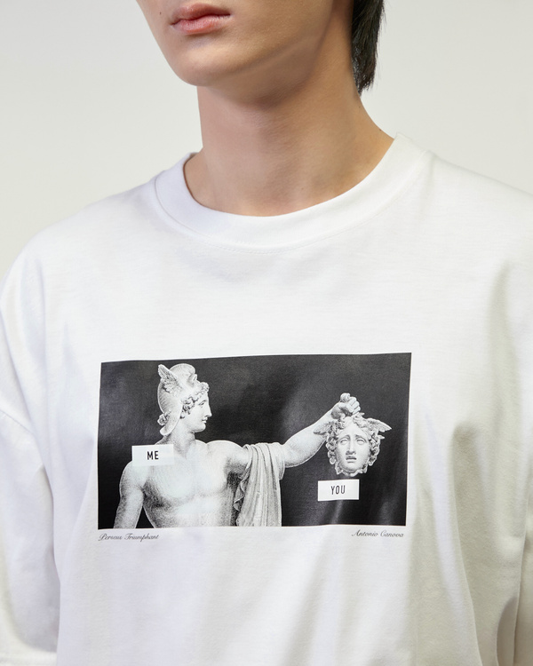 Hunter Studios - Perseus - White - H I D E