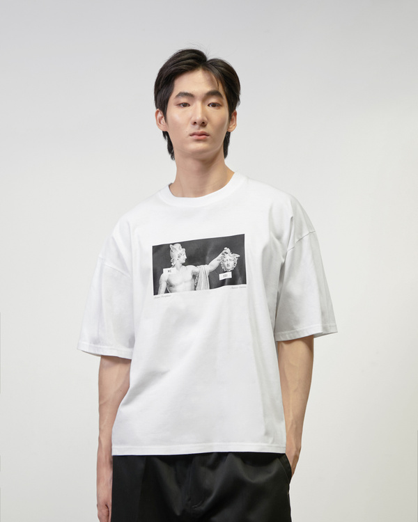 Hunter Studios - Perseus - White - H I D E