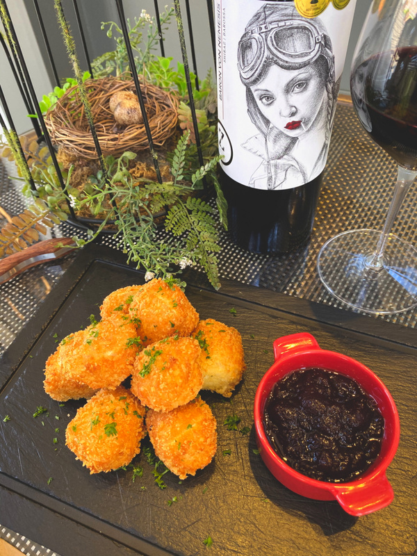 Fried Brie Cheese The Nest Cafe Lounge